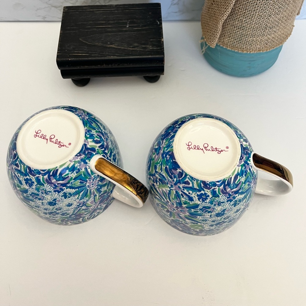 Pre owned 2 of Lily Pulitzer Gold Handle Lion Blue Floral Royal 12oz Coffee Mug - Picture 7 of 10